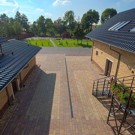 Hotel Roza Kamieniec Wroclawski Exteriör bild